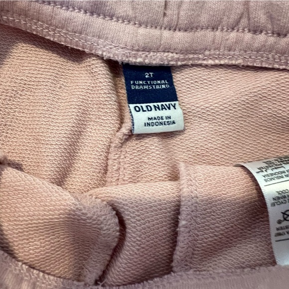 Bundle of 3 pairs of Old Navy drawstring girls 2T shorts in great condition - Picture 11 of 12